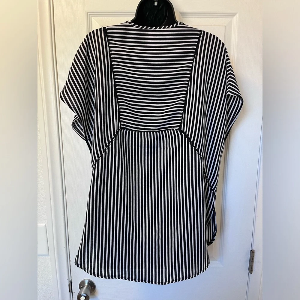 Xhilaration women’s beach cover-up, black and white. Size S
